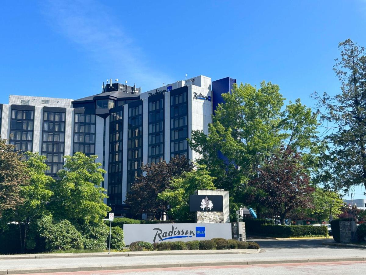 Radisson Blu Vancouver Airport Hotel & Marina Richmond Exterior foto